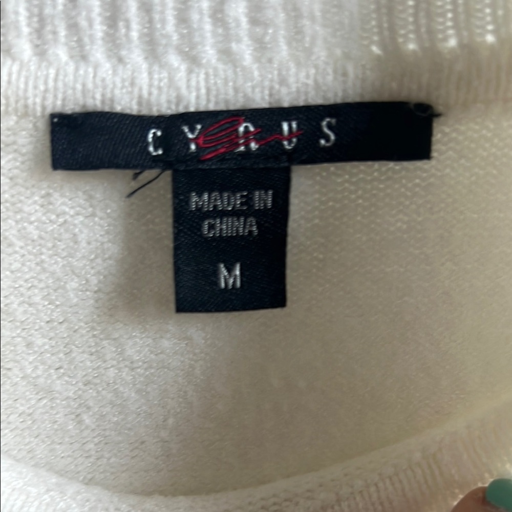 White Sleeveless Turtleneck Sweater - Picture 2 of 6